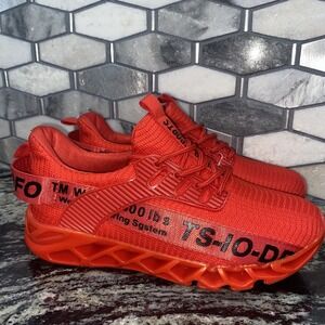 TS-IO-DFO Red Unisex Athletic Running‎ Shoe, NWOT, Euro 39